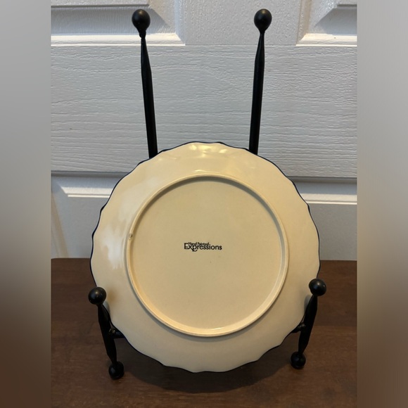 Hand Painted Expressions Decorative Plate 12 In Blue Red Yellow Floral Glazed 8” - Picture 4 of 7